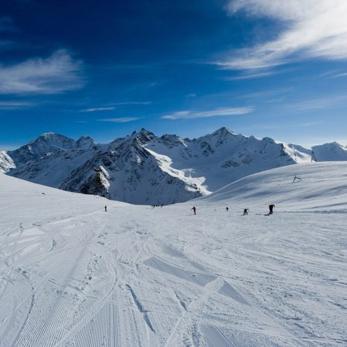 Эльбрус - удобное бронирование снаряжения на gondo.ru